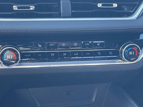 New 2026 Chevrolet Equinox LT w/ Convenience Package II image 22