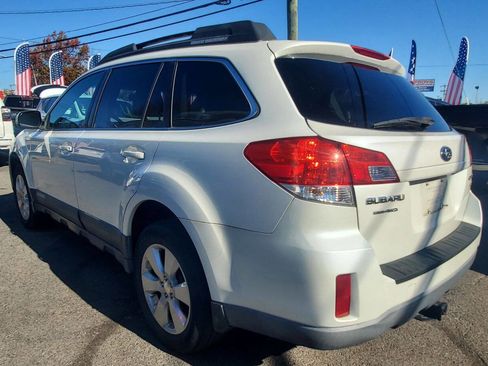 Used 2011 Subaru Outback 2.5i Premium image 22