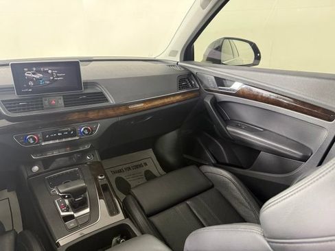 Used 2019 Audi Q5 2.0T Premium Plus w/ Premium Plus Package AWD/4WD image 22