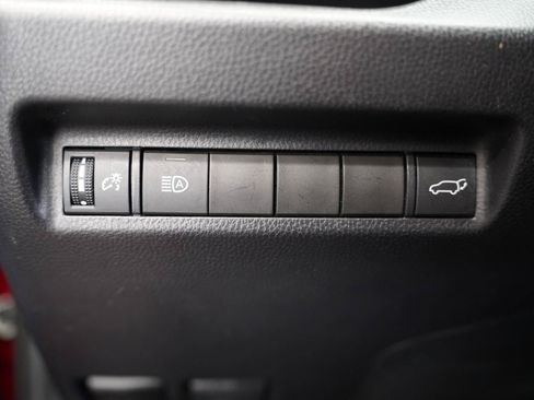 Used 2019 Toyota RAV4 XLE Premium FWD image 21
