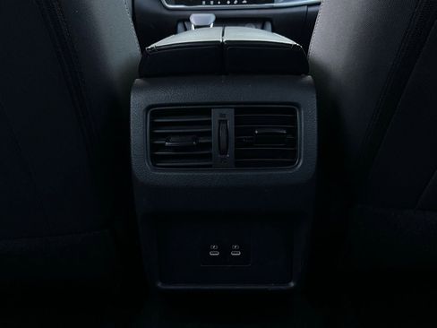 Used 2025 Nissan Rogue SV image 13