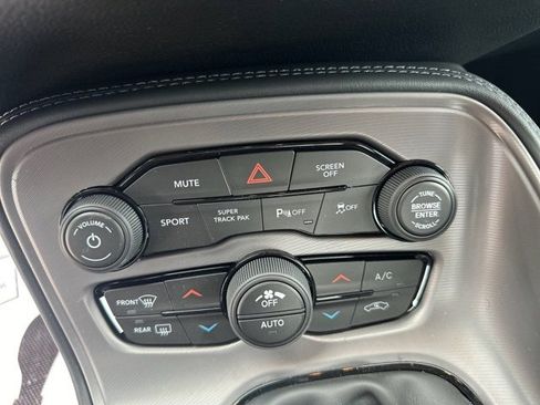 Used 2023 Dodge Challenger R/T w/ T/A Package image 13