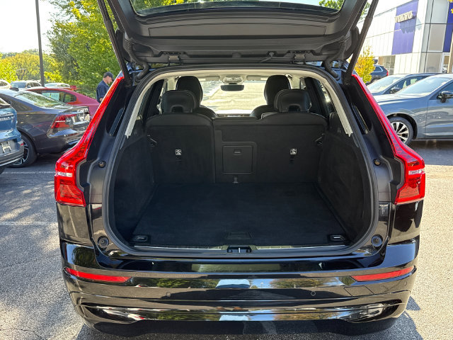Certified 2023 Volvo XC60 B5 Core AWD/4WD image 25