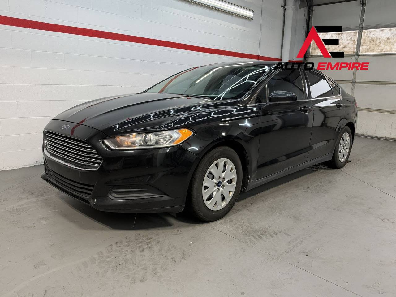 Used 2014 Ford Fusion S FWD image 1