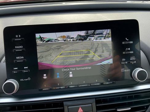 Used 2019 Honda Accord LX image 29