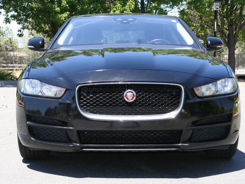 Used 2017 Jaguar XE Premium AWD/4WD image 3