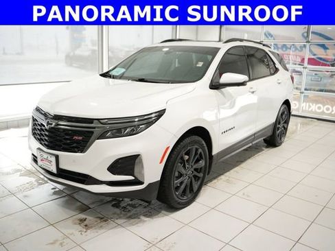 Used 2022 Chevrolet Equinox RS w/ RS Leather Package image 5