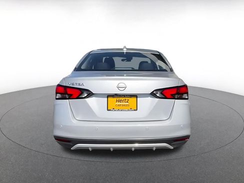 Used 2025 Nissan Versa SV FWD image 12