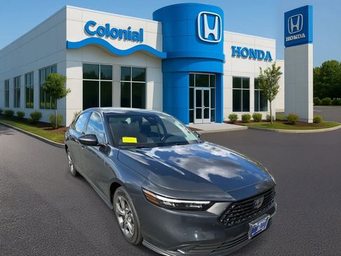 Certified 2023 Honda Accord EX image 9