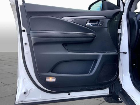 Used 2023 Honda Ridgeline RTL-E image 22