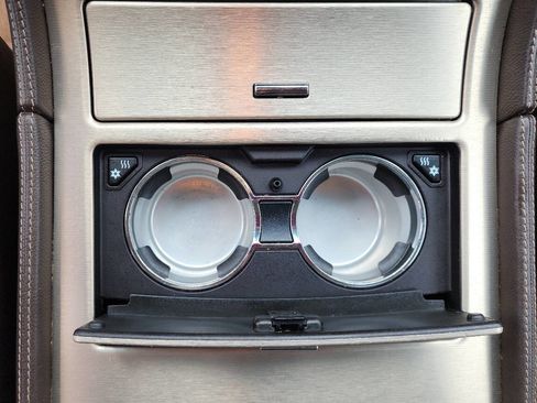 Used 2009 Cadillac Escalade Platinum image 22