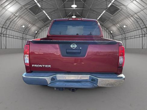 Used 2014 Nissan Frontier S image 4