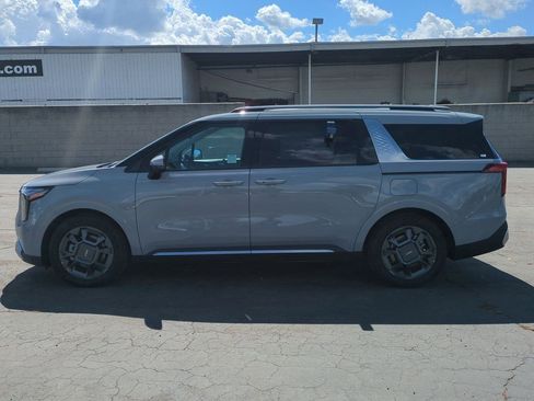New 2026 Kia Carnival SX image 8