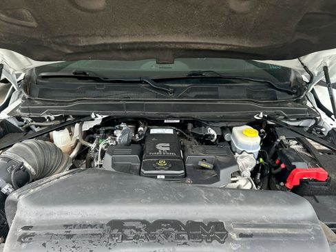 Used 2024 RAM 3500 Big Horn image 39