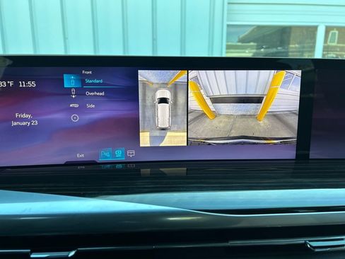 Certified 2026 Cadillac Escalade Luxury w/ LPO, Floor Liner Package image 21