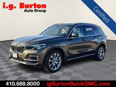 Used 2022 BMW X5 xDrive45e w/ Luxury Seating Package AWD/4WD image 3