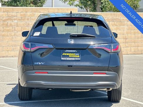 Certified 2026 Honda HR-V LX image 5