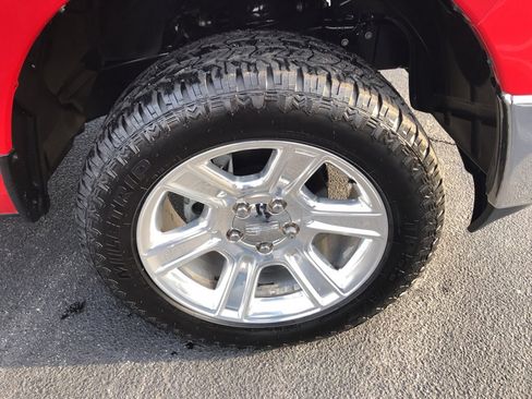 Used 2021 RAM 1500 Tradesman w/ Chrome Appearance Group image 21