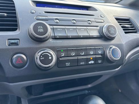Used 2010 Honda Civic LX image 24
