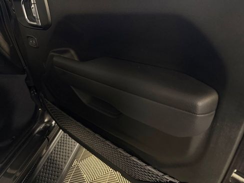 Used 2024 Jeep Wrangler Sport S AWD/4WD image 32