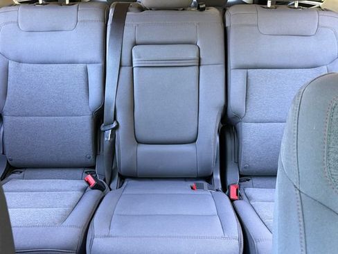 Used 2025 Ford Explorer Active AWD/4WD image 16