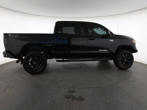 Used 2015 Toyota Tundra SR5 w/ SR5 Upgrade Package AWD/4WD image 12