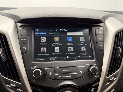 Used 2016 Hyundai Veloster w/ Option Group 03 image 30