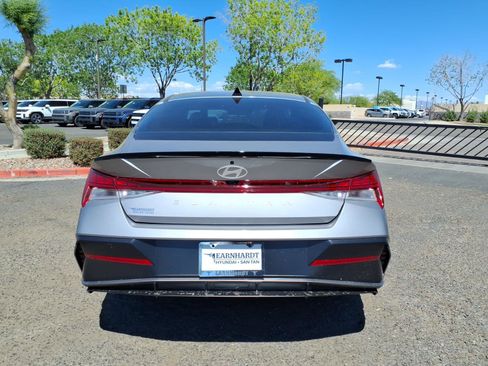 New 2026 Hyundai Elantra SEL Sport FWD image 5