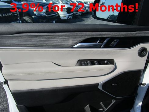 New 2024 Jeep Wagoneer Series II w/ Premium Group I image 30