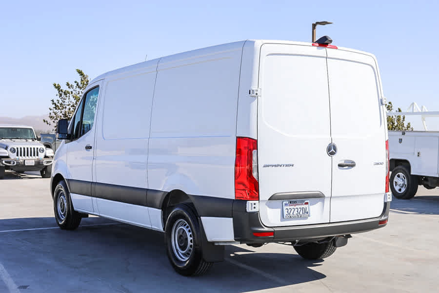 Used 2024 Mercedes-Benz Sprinter 2500 image 7