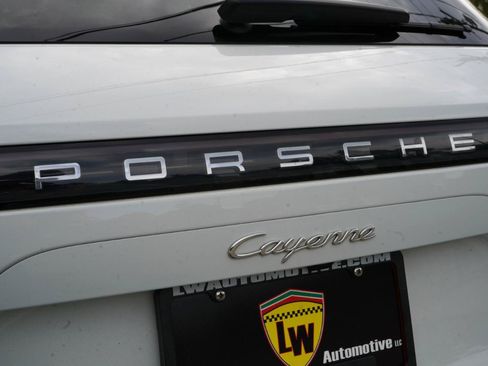 Used 2020 Porsche Cayenne AWD/4WD image 92