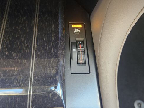 Certified 2023 Lexus GX 460 Premium AWD/4WD image 24