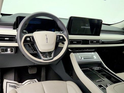 Used 2025 Lincoln Aviator 2WD w/ Jet Appearance Package image 12