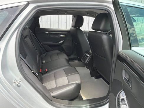 Used 2020 Chevrolet Impala LT FWD image 28
