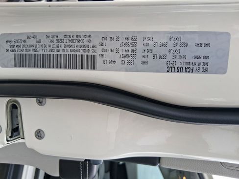 Used 2020 Jeep Compass Latitude image 19