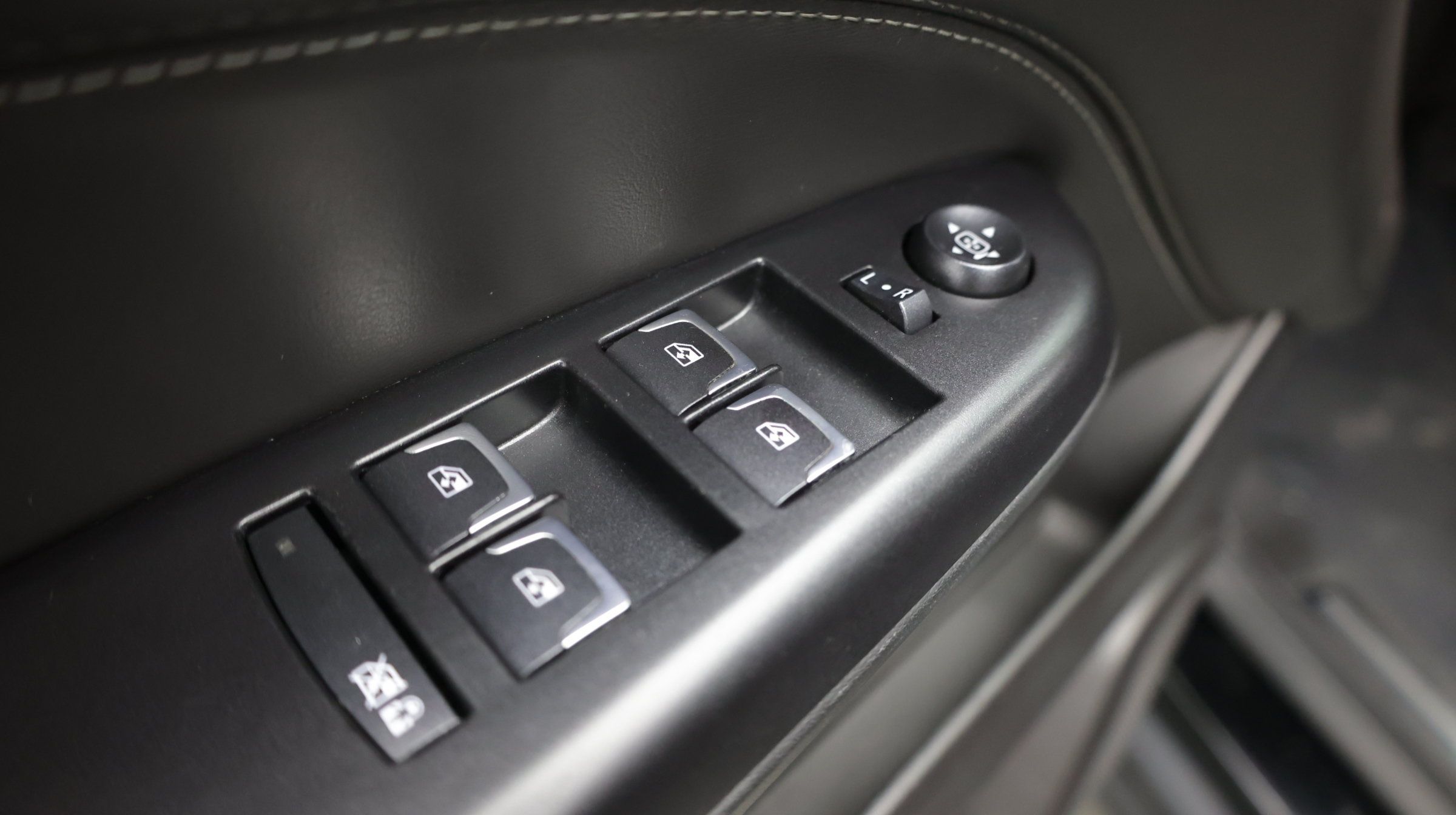 Used 2016 Cadillac SRX FWD image 13