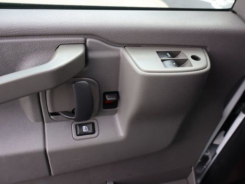 Used 2019 Chevrolet Express 2500 w/ Driver Convenience Package RWD image 19
