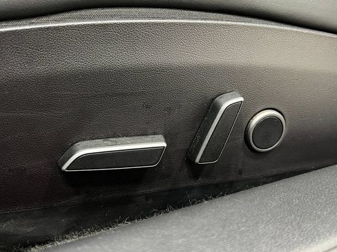 Used 2021 Tesla Model 3 Standard Range Plus RWD image 17