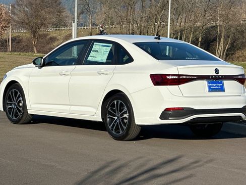 New 2026 Volkswagen Jetta Sport FWD image 5