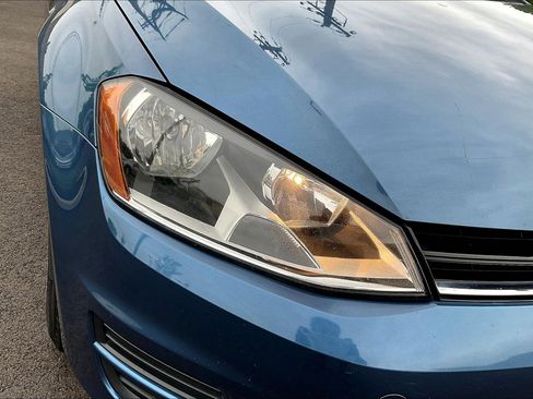 Used 2016 Volkswagen Golf S FWD image 32