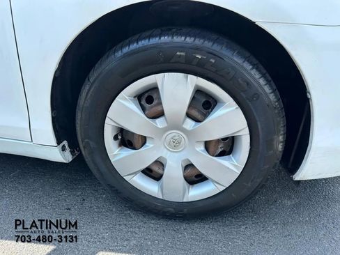 Used 2009 Toyota Camry LE FWD image 20