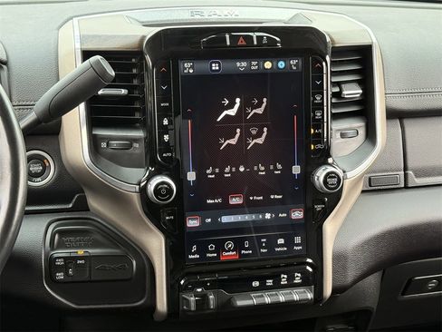 Used 2024 RAM 2500 Laramie image 16