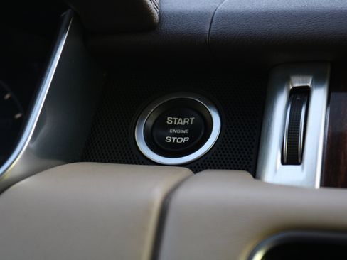 Used 2016 Land Rover Range Rover Supercharged image 28