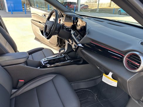 New 2026 Chevrolet Trax RS w/ Driver Confidence Package image 36