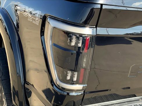 Used 2022 Ford F150 Lariat w/ FX4 Off-Road Package image 26