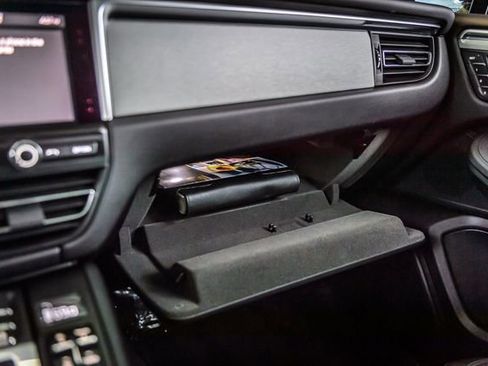 Used 2019 Porsche Macan S image 33