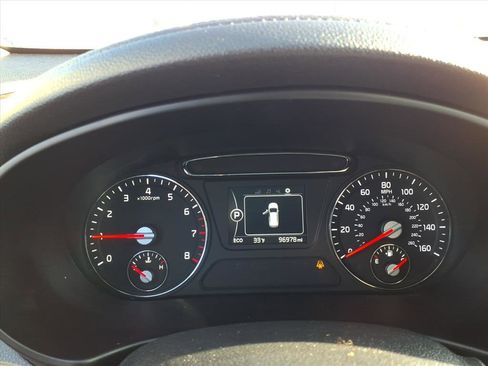 Used 2017 Kia Sorento EX image 16