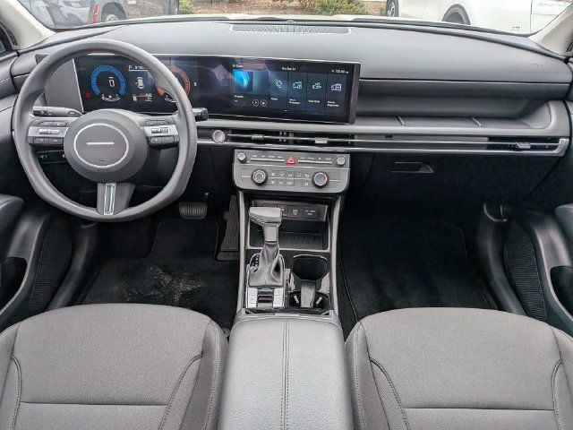 Certified 2026 Hyundai Tucson SE FWD image 17