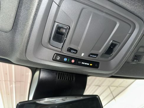 Used 2023 GMC Sierra 1500 Elevation image 15