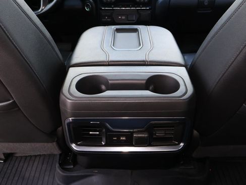 Used 2022 GMC Sierra 2500 AT4 image 13